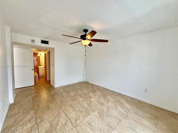 1300 SW 122nd Ave 3102, Miami FL 33184