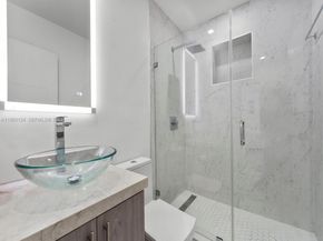 120 W 50th St, Hialeah FL 33012