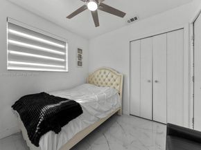 120 W 50th St, Hialeah FL 33012