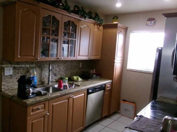 900 SW 84th Ave 207A, Miami FL 33144