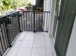 900 SW 84th Ave 207A, Miami FL 33144