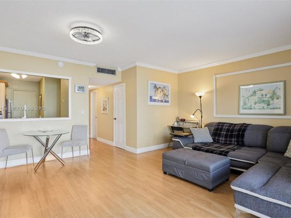 1965 S Ocean Dr 16A, Hallandale Beach FL 33009