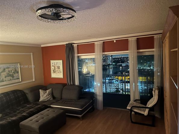 1965 S Ocean Dr 16A, Hallandale Beach FL 33009