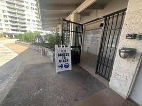 1965 S Ocean Dr 16A, Hallandale Beach FL 33009