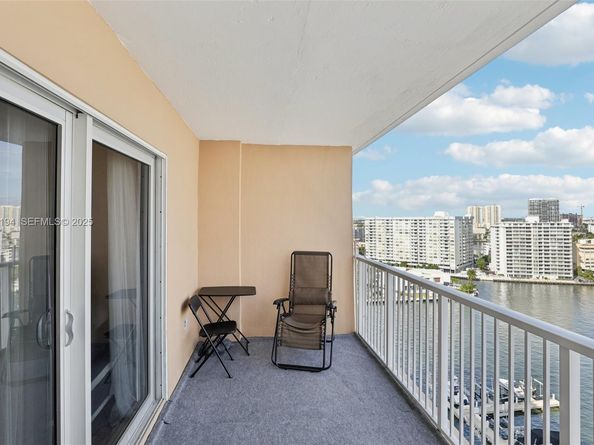 1965 S Ocean Dr 16A, Hallandale Beach FL 33009