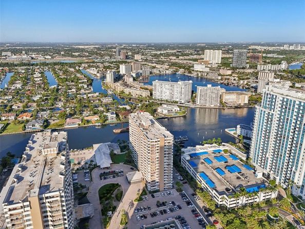 1965 S Ocean Dr 16A, Hallandale Beach FL 33009