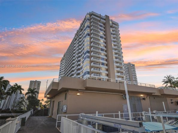 1965 S Ocean Dr 16A, Hallandale Beach FL 33009
