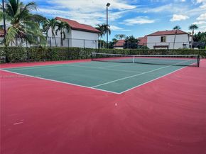 10315 NW 9th St Cir 50214, Miami FL 33172