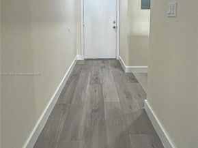 10315 NW 9th St Cir 50214, Miami FL 33172