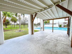 10315 NW 9th St Cir 50214, Miami FL 33172