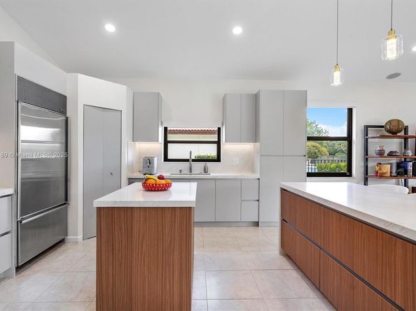 430 Alexandra Cir, Weston FL 33326