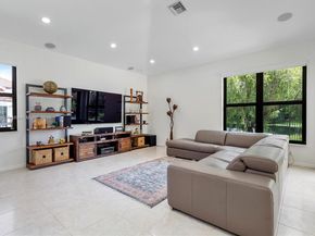 430 Alexandra Cir, Weston FL 33326