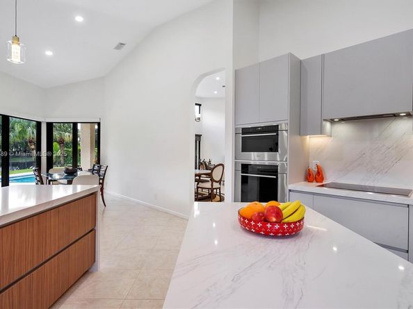 430 Alexandra Cir, Weston FL 33326