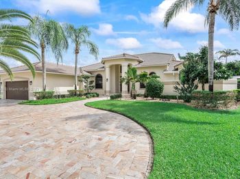 430 Alexandra Cir