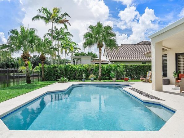 430 Alexandra Cir, Weston FL 33326