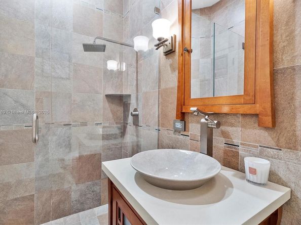 430 Alexandra Cir, Weston FL 33326