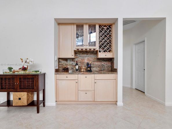 430 Alexandra Cir, Weston FL 33326