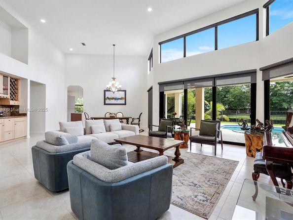 430 Alexandra Cir, Weston FL 33326