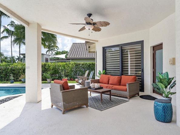430 Alexandra Cir, Weston FL 33326