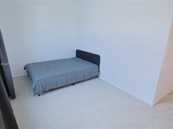 4468 Spruce Ln, Oakland Park FL 33309