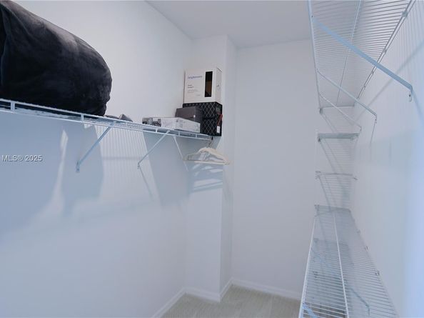 4468 Spruce Ln, Oakland Park FL 33309