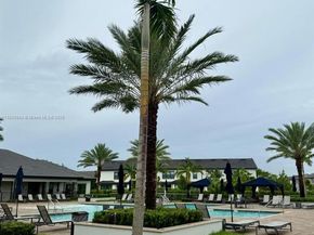 4468 Spruce Ln, Oakland Park FL 33309