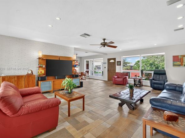 1004 Orange Isle, Fort Lauderdale FL 33315