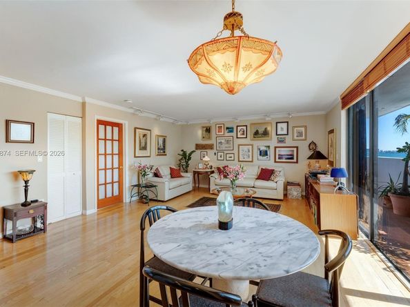 555 NE 30th St 201, Miami FL 33137