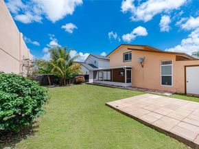 1007 NW 106th Ave Cir, Miami FL 33172