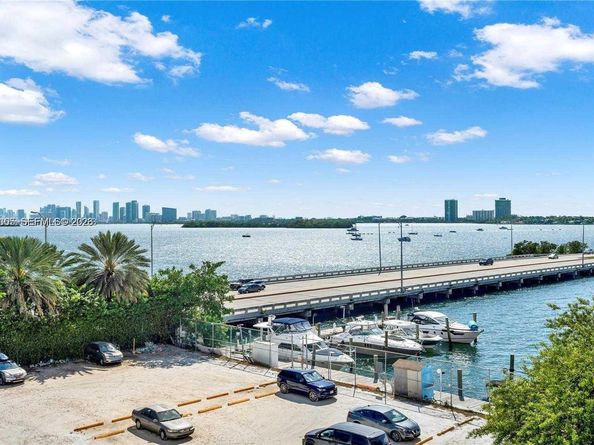 7904 West Dr 214, North Bay Village FL 33141