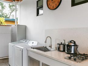 341 NW 67th Ave, Miami Springs FL 33166