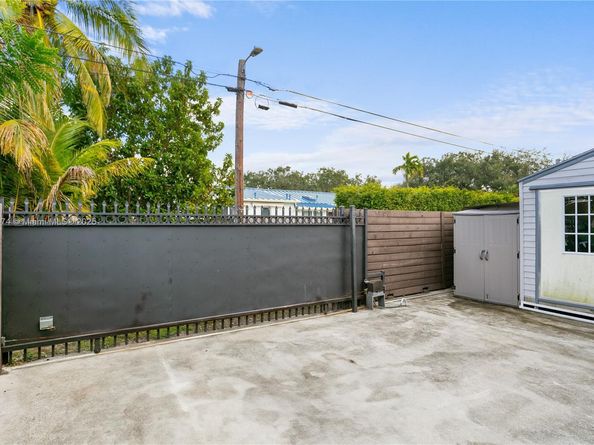 341 NW 67th Ave, Miami Springs FL 33166