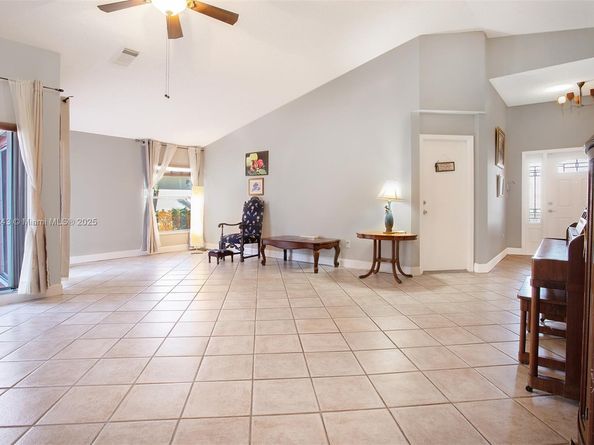 15310 SW 51st St, Miramar FL 33027