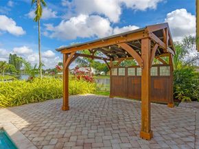 7840 NW 86th Ter, Tamarac FL 33321