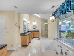 7840 NW 86th Ter, Tamarac FL 33321