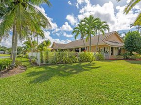 7840 NW 86th Ter, Tamarac FL 33321