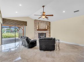 7840 NW 86th Ter, Tamarac FL 33321