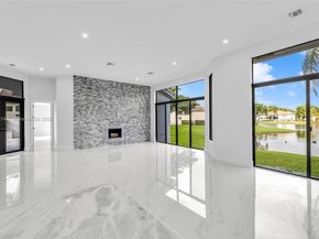 2530 Montclaire Cir, Weston FL 33327