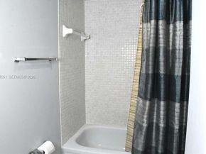 1300 Saint Charles Pl 617, Pembroke Pines FL 33026