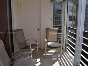 1300 Saint Charles Pl 617, Pembroke Pines FL 33026