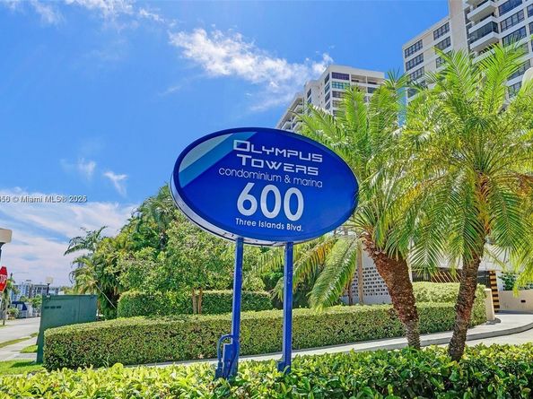600 Three Islands Blvd 1021, Hallandale Beach FL 33009