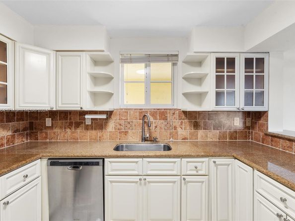 14971 SW 82nd Ln 20508, Miami FL 33193