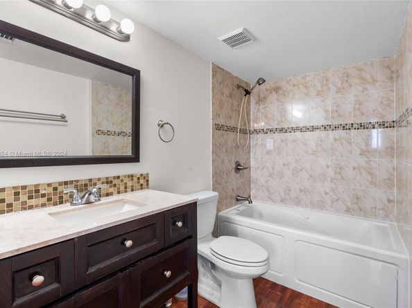 14971 SW 82nd Ln 20508, Miami FL 33193