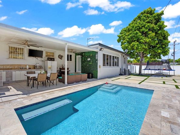 8631 SW 16th Ter, Miami FL 33155