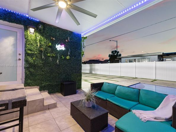 8631 SW 16th Ter, Miami FL 33155