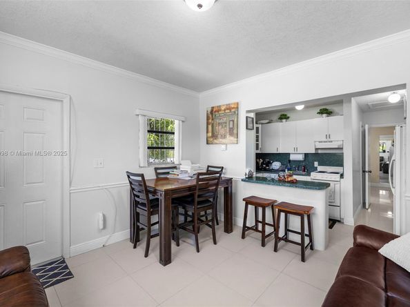 8631 SW 16th Ter, Miami FL 33155