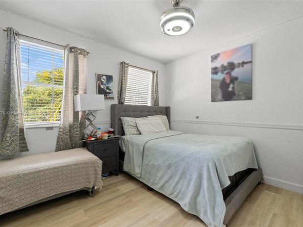 3818 SW 171st Ter, Miramar FL 33027