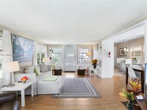 8616 SW 16th Pl, Davie FL 33324