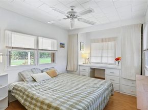 8616 SW 16th Pl, Davie FL 33324