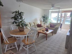 2950 W Sunrise Lakes Dr 208, Sunrise FL 33322